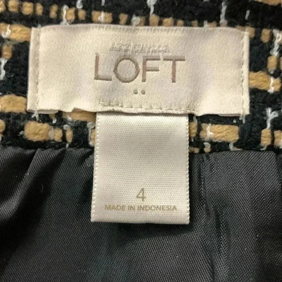 Loft Skirt, Black Gold and White Weave, Faux Belt, Fully Lined,  Winter Weight - Picture 6 of 7